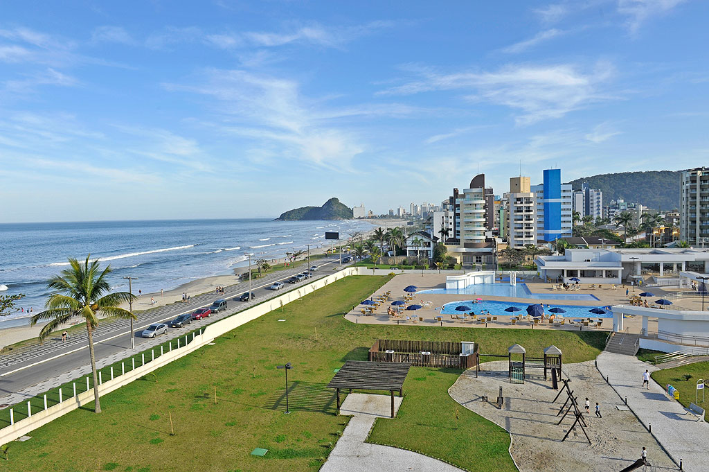 Hotel Sesc Caiobá, Curta o verão da melhor maneira possível: conheça o  Hotel Sesc Caiobá, uma experiência única no litoral paranaense! Faça sua  reserva. Mais informações:, By Sesc Paraná