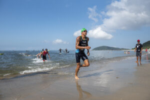 Domingo tem Sesc Triathlon Caiobá. Confira mudanças no trânsito.