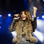 Elba Ramalho abre programação cultural da Semana S do Comércio com show histórico no Teatro Guaíra